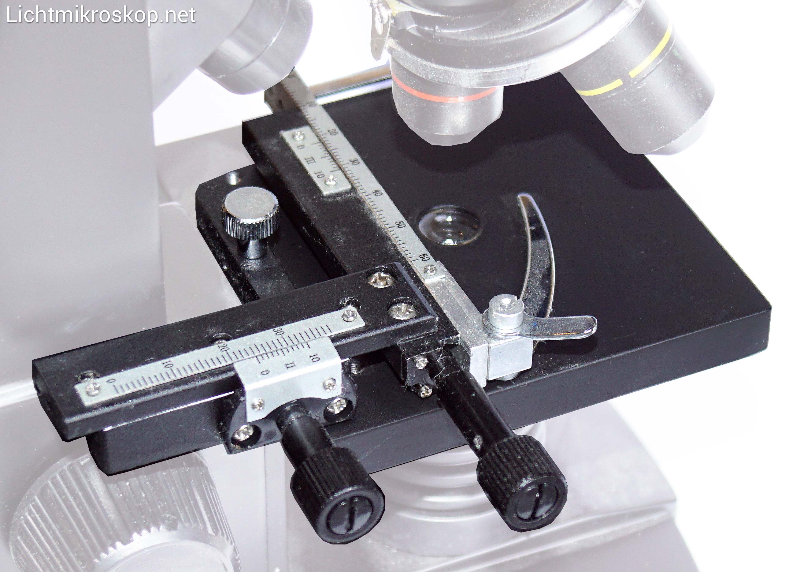 Aramox Mikroskop beweglicher Tisch professioneller aufsteckbarer mechanischer beweglicher X-Y Tischsattel mit Skala für Mikroskop 